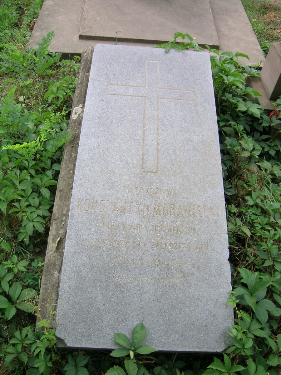 Nagrobek Konstantyna Morawieckiego, cmentarz w Zaleszczykach, stan na 2019 r.