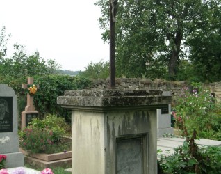 Nagrobek Edmunda i Wilhelmine Schmid, cmentarz w Zaleszczykach, stan z 2019 r.