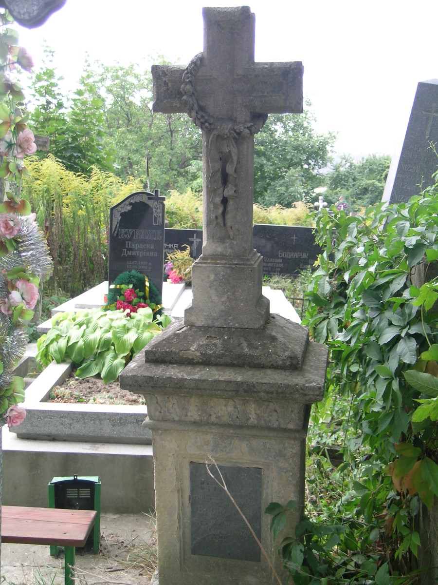 Bronislaw Baginski tombstone, Zaleszczyki cemetery, as of 2019.