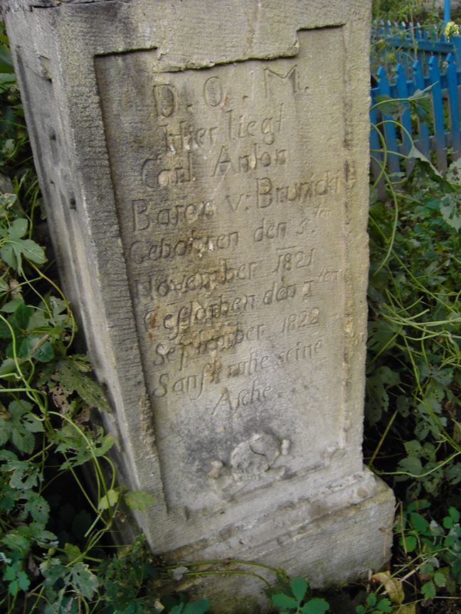 Tombstone of Carl Brunicki, cemetery in Zaleszczyki, state from 2005