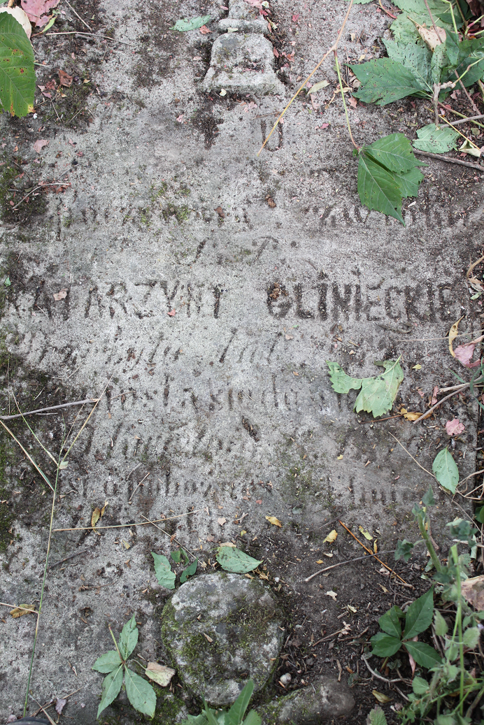 Tombstone of Katarzyna Gliniecka, Zaleszczyki cemetery, as of 2019.