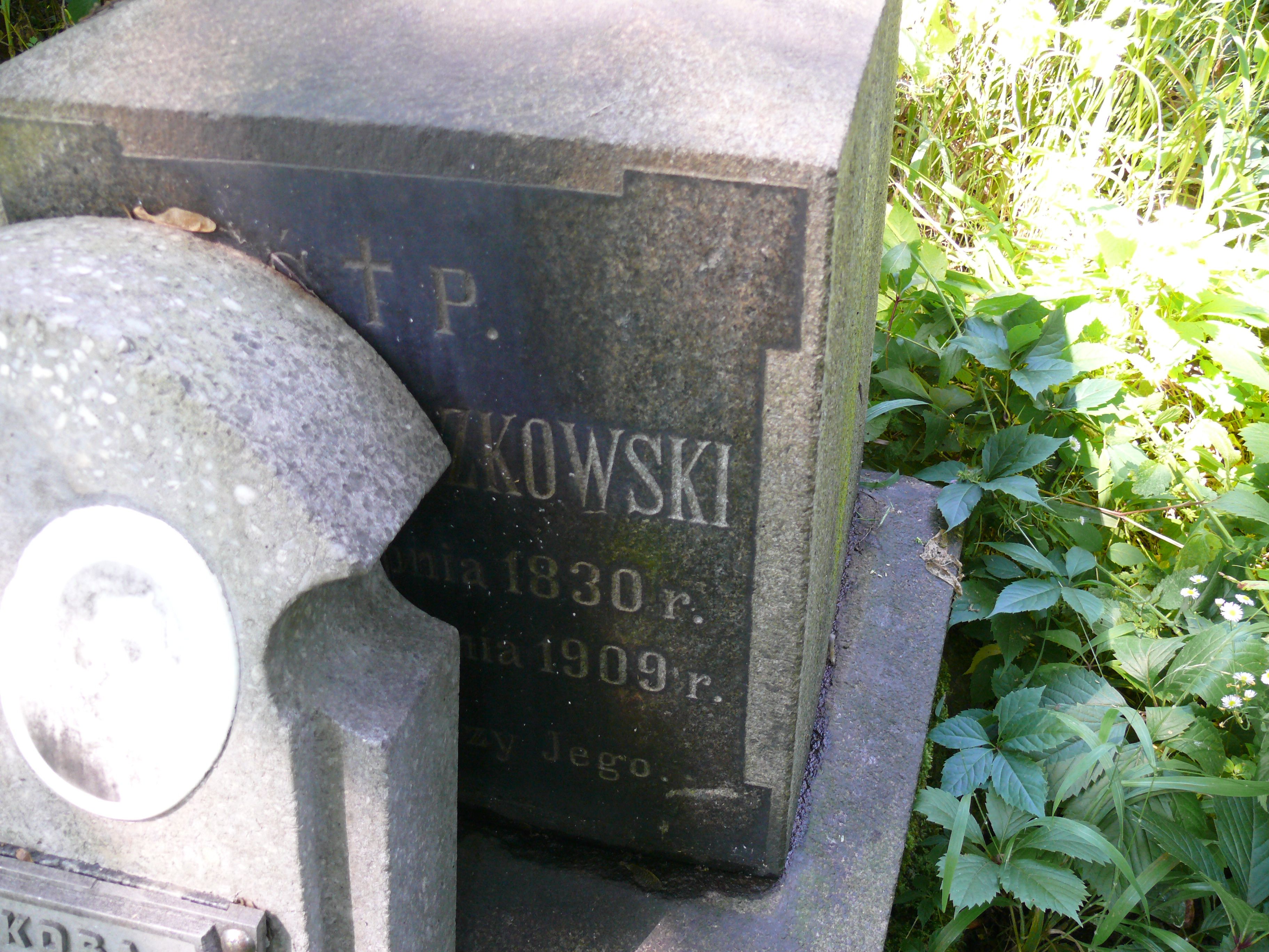 Tombstone of Henryk Paszkowski, Bajkova cemetery, Kiev, as of 2021