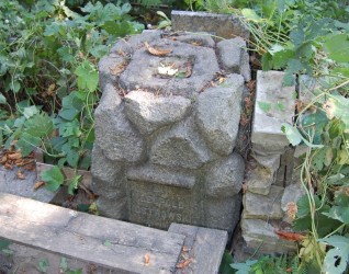 Nagrobek Leopolda Ostrowskiego