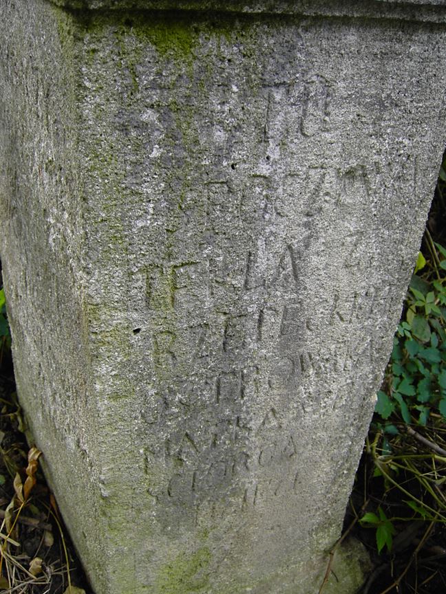 Tombstone of Tekla Ostrowska, cemetery in Zaleszczyki, state from 2005