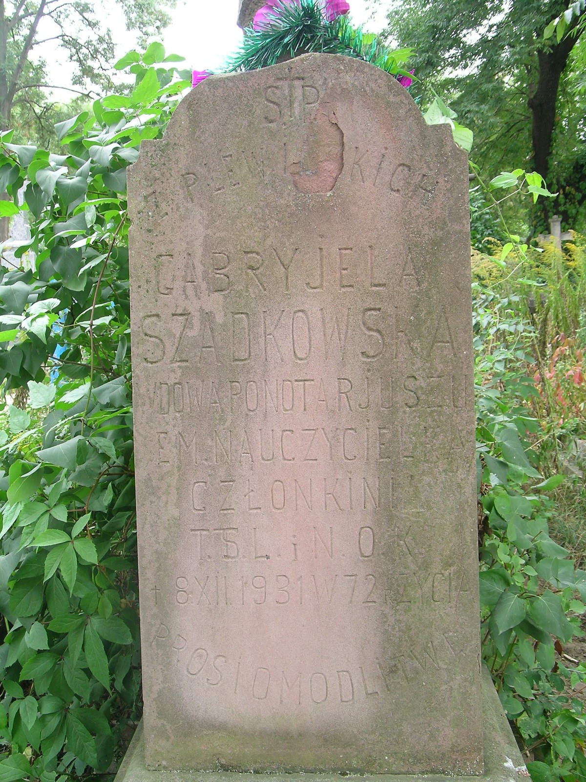 Tombstone of Gabriela Szadkowska, Zaleszczyki cemetery, as of 2019.