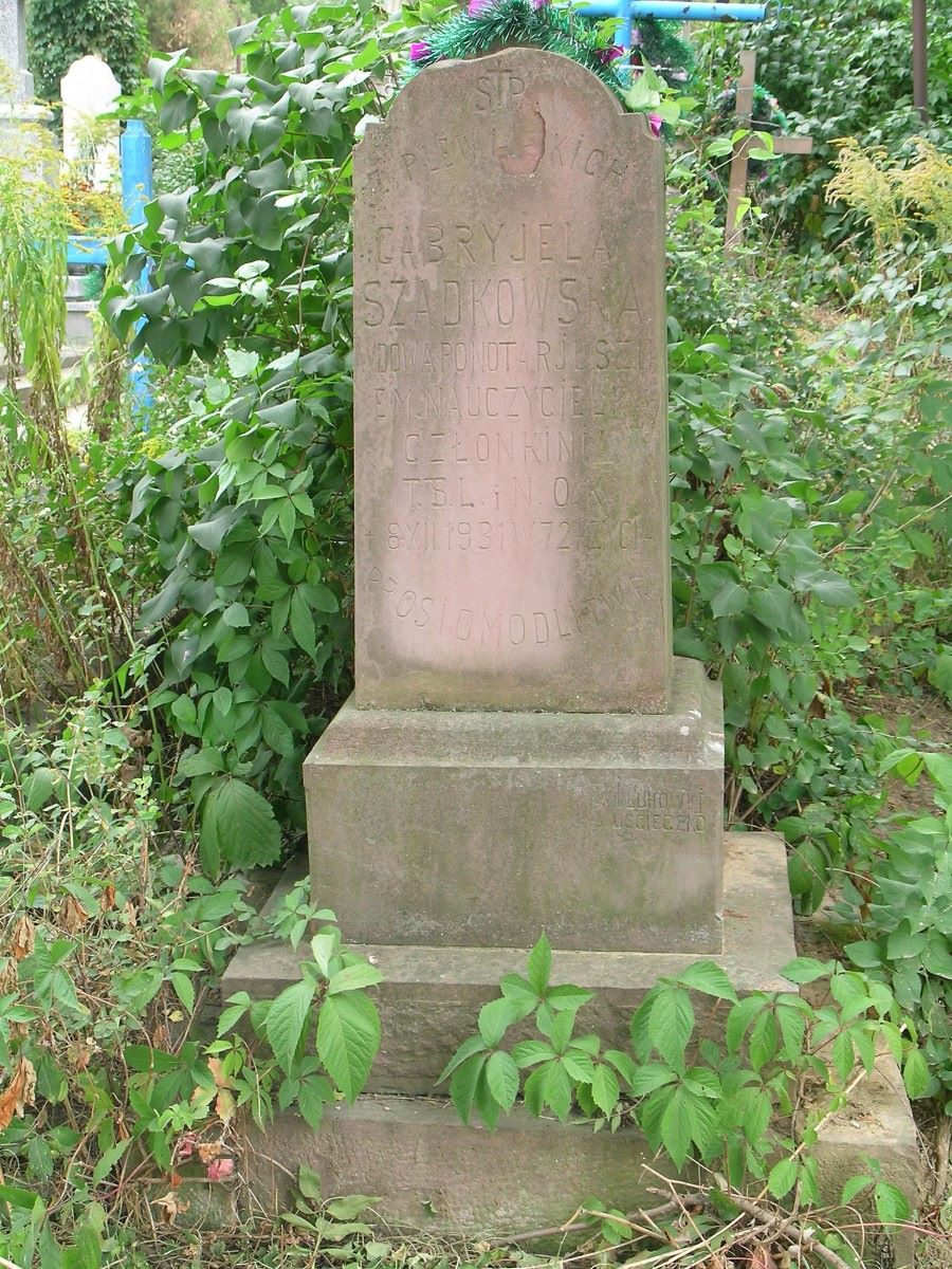 Tombstone of Gabriela Szadkowska, Zaleszczyki cemetery, as of 2019.