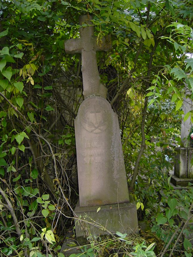 Nagrobek  Leokadii Szymańskiej, cmentarz w Zaleszczykach, stan z 2005