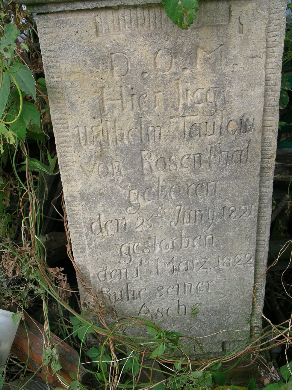 Tombstone of Wilhelm Taulow von Rosenthal, Zaleszczyki cemetery, as of 2019.