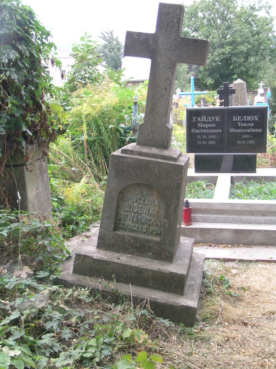 Tombstone of Eugenia Zatwarnicka, Zaleszczyki cemetery, as of 2019.