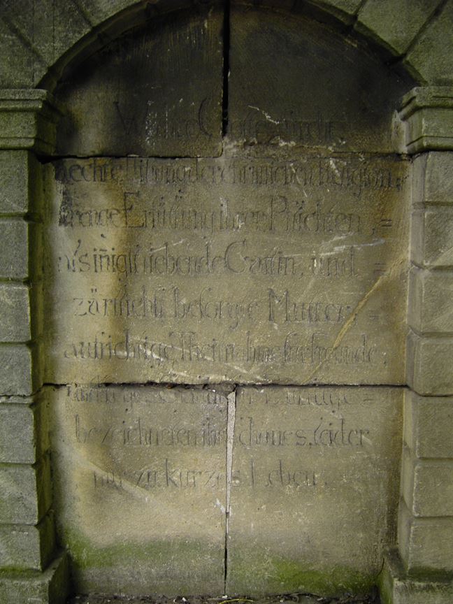 Tombstone of Maria [.]anb[om] von Kofenhal, Zaleszczyki cemetery, state from 2005