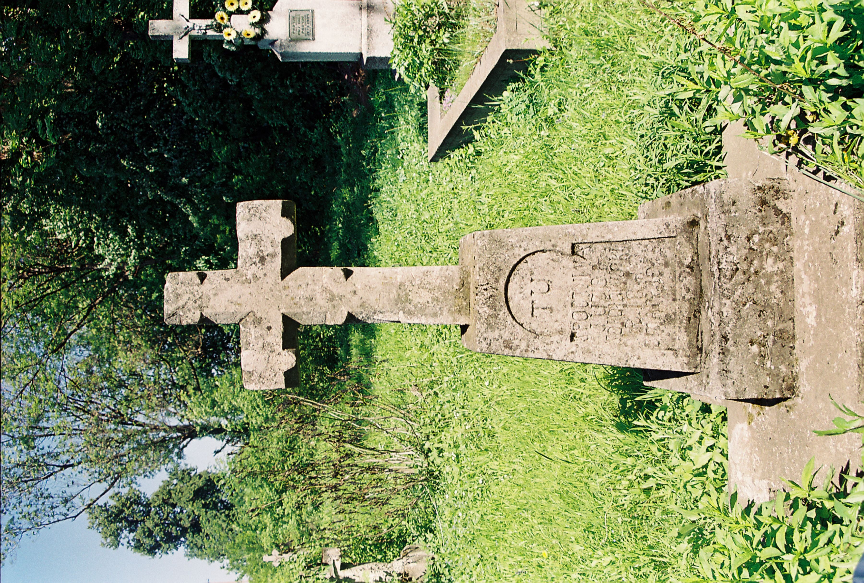 Tombstone of Jozef Sokolowski, Burdiakowce cemetery, 2004