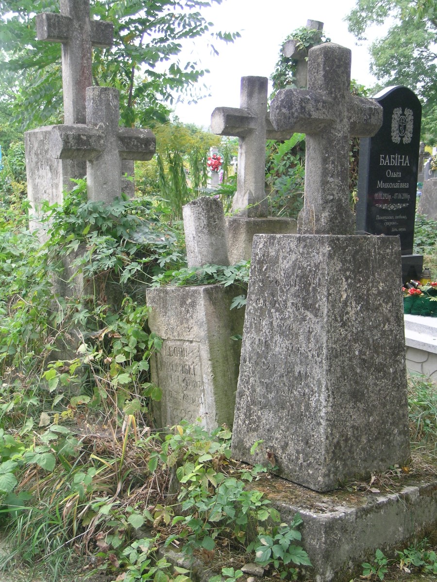 Tombstone of Leon Jablonski, Zaleszczyki cemetery, as of 2019.