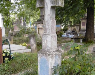 Nagrobek Józefa, Marceli Macoł i  Antonina [...]wc[...]kiej, cmentarz w Zaleszczykach, stan z 2005