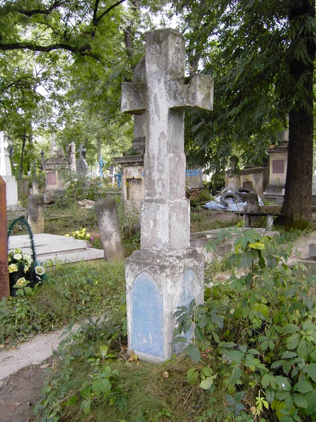 Надгробок Юзефа, Марцели Мацол та Антоніни [...]вц[...]кєй, цвинтар у Залещиках, стан з 2005 року