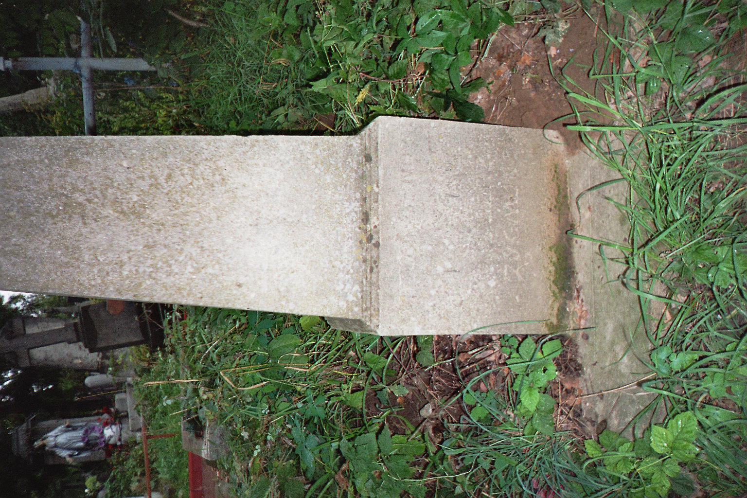 Tombstone of Andrew Niepokoy, Zaleszczyki cemetery, as of 2005.