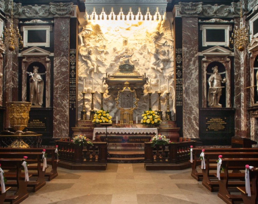 St Casimir's Chapel in Vilnius Cathedral, 1623-1636, designed by Matteo Castelli, executed by Constantino Tencalla, Michelangelo Palloni (frescoes) and Giovanni Pietro Perti (stucco), Vilnius, Lithuania.