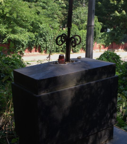 Nagrobek Tytusa Michałowskiego i Teseh Michałowskiego