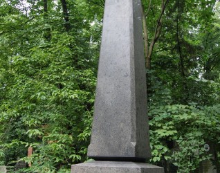 Nagrobek rodziny Sznarbachowskich, stan z roku 2022