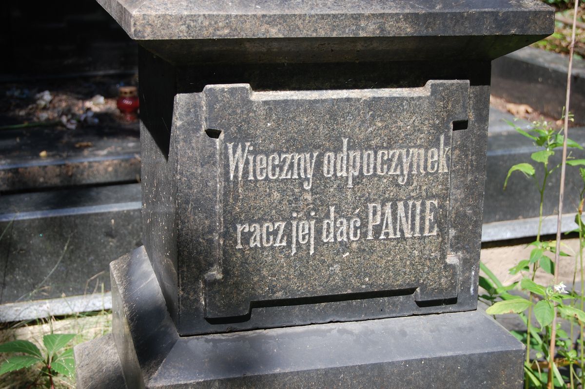 Tombstone of Mary Dobrowolska, as of 2022