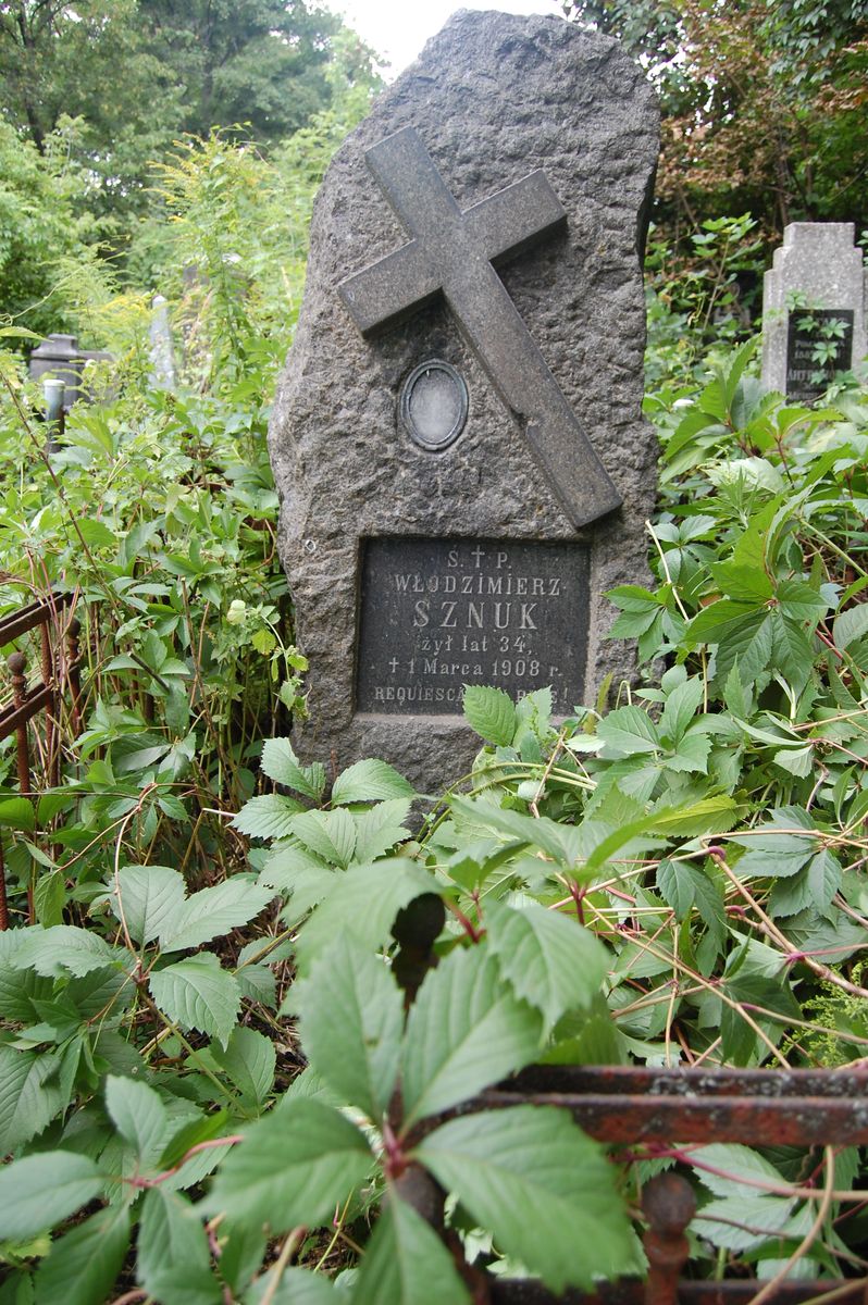 Tombstone of Włodzimierz Sznuk, as of 2022