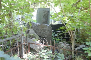 Nagrobek Hali Wekker, stan z roku 2022