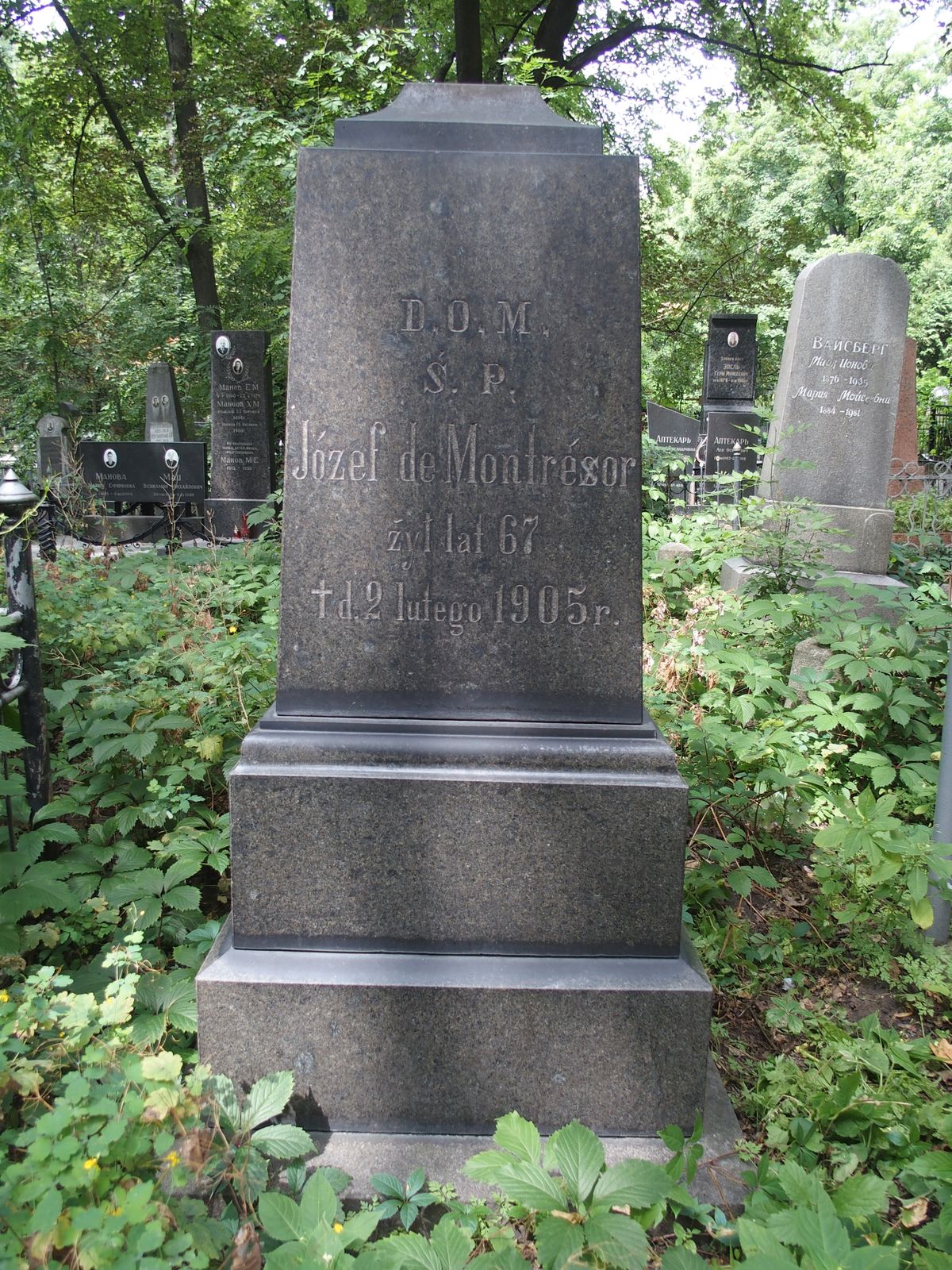 Tombstone of Joseph de Montrésor, Baykova cemetery in Kiev, as of 2021