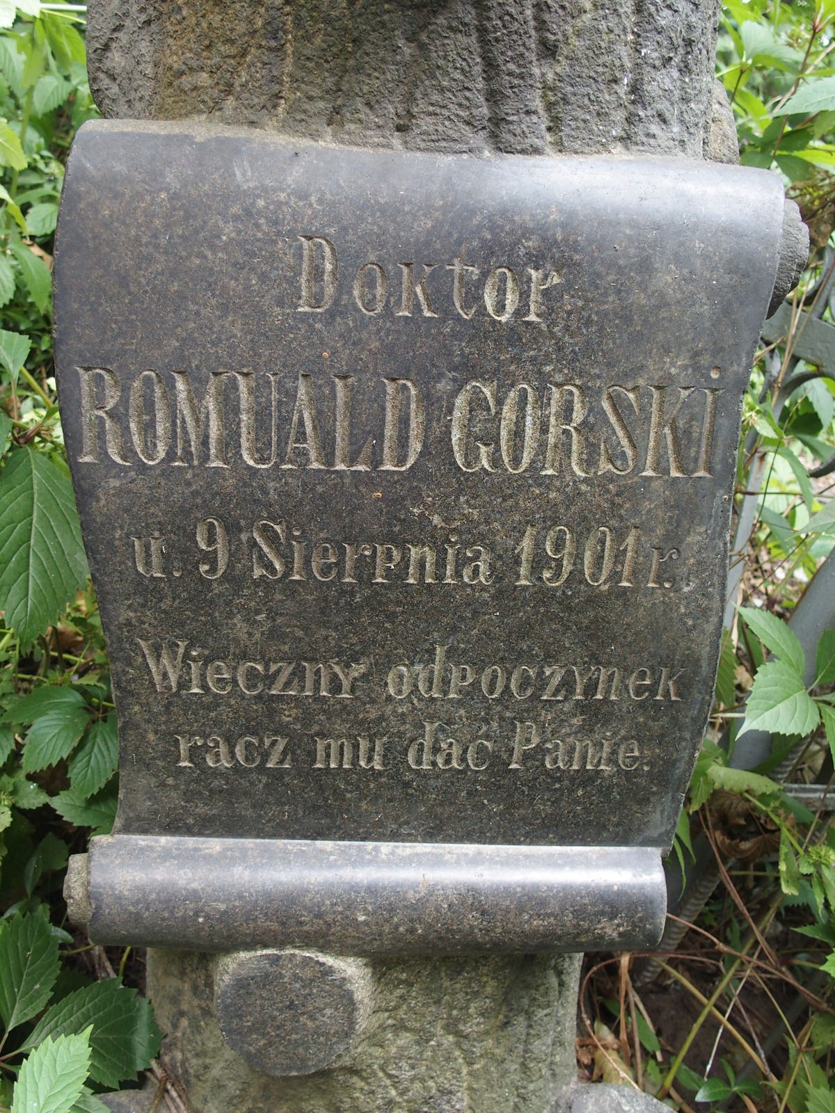 Napis z Nagrobka Romuald Gorskiego, cmentarz Bajkowa w Kijowie, stan z 2021