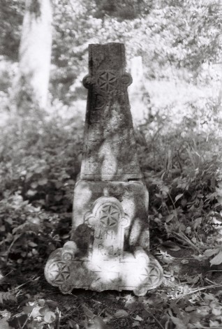 Nagrobek N.N., cmentarz w Mielnicy Podolskiej, 2004