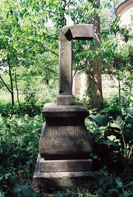 Nagrobek Juliana Plotnickiego