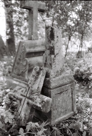 Nagrobek Jana Słowińskiego, cmentarz w Mielnicy Podolskiej, 2004