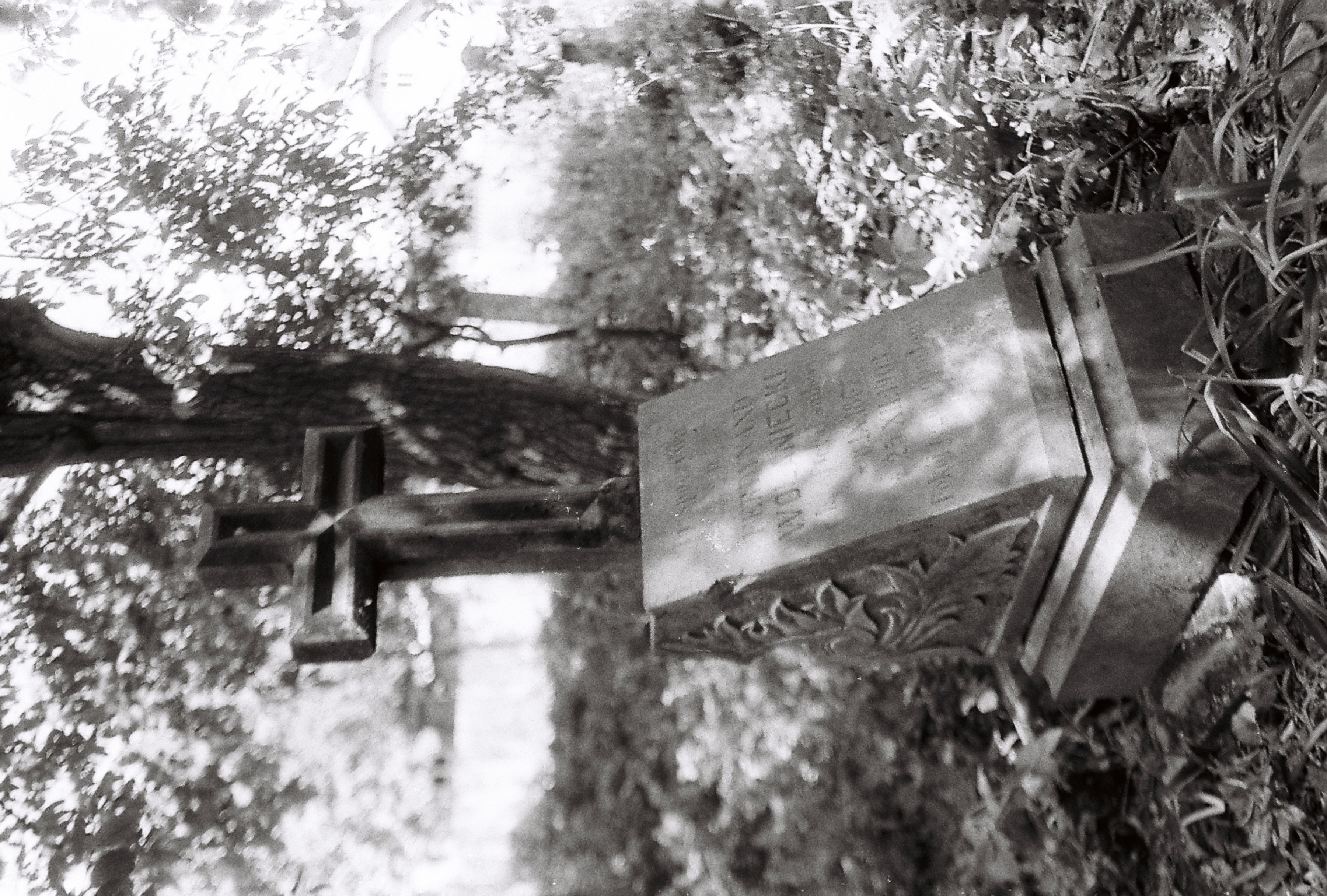 Tombstone of Ferdynard Wolaniecki, cemetery in Mielnica Podolska, 2004