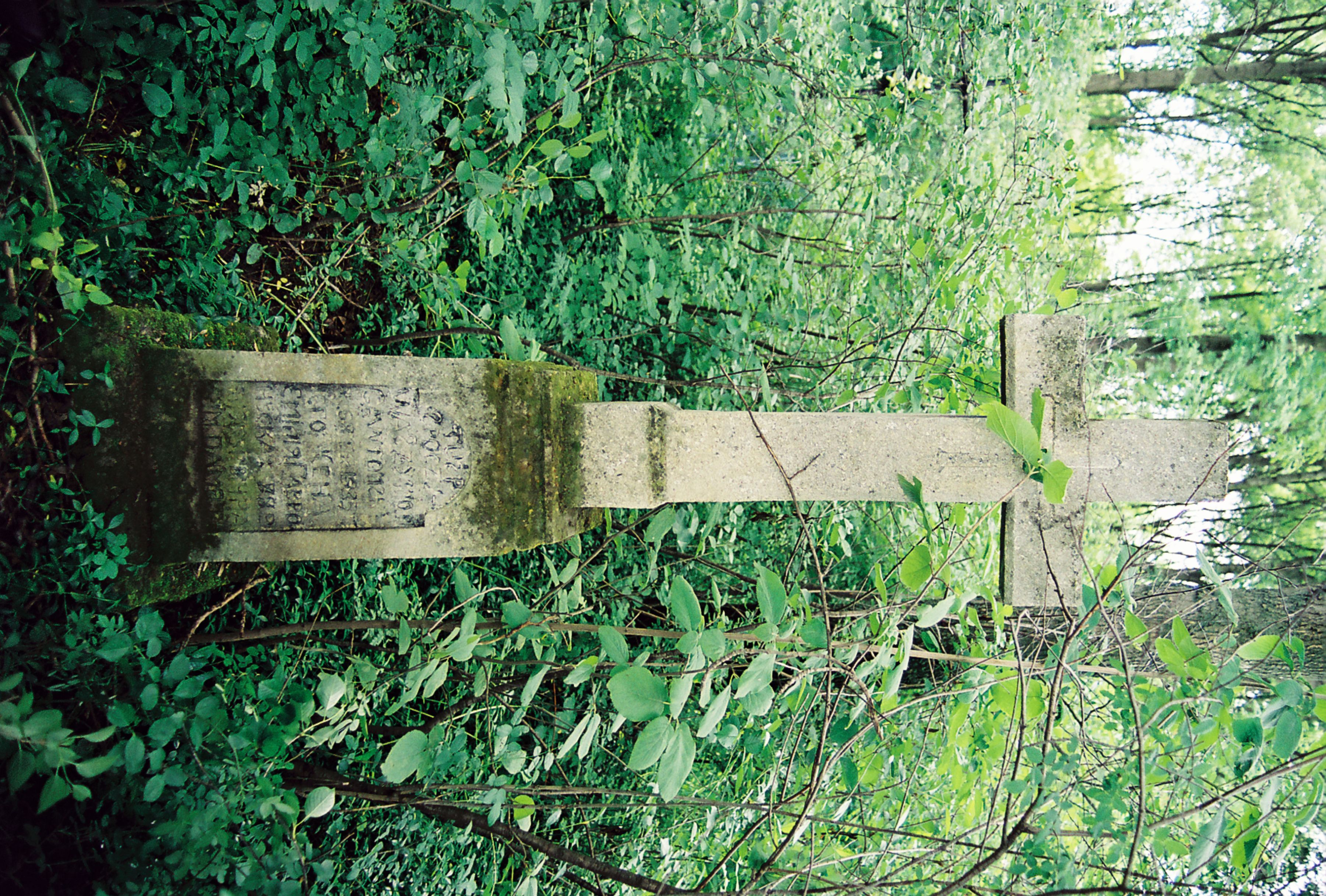 Pierre tombale d'Emilia et Szymon Gawronski, cimetière de Korolivka, Ukraine