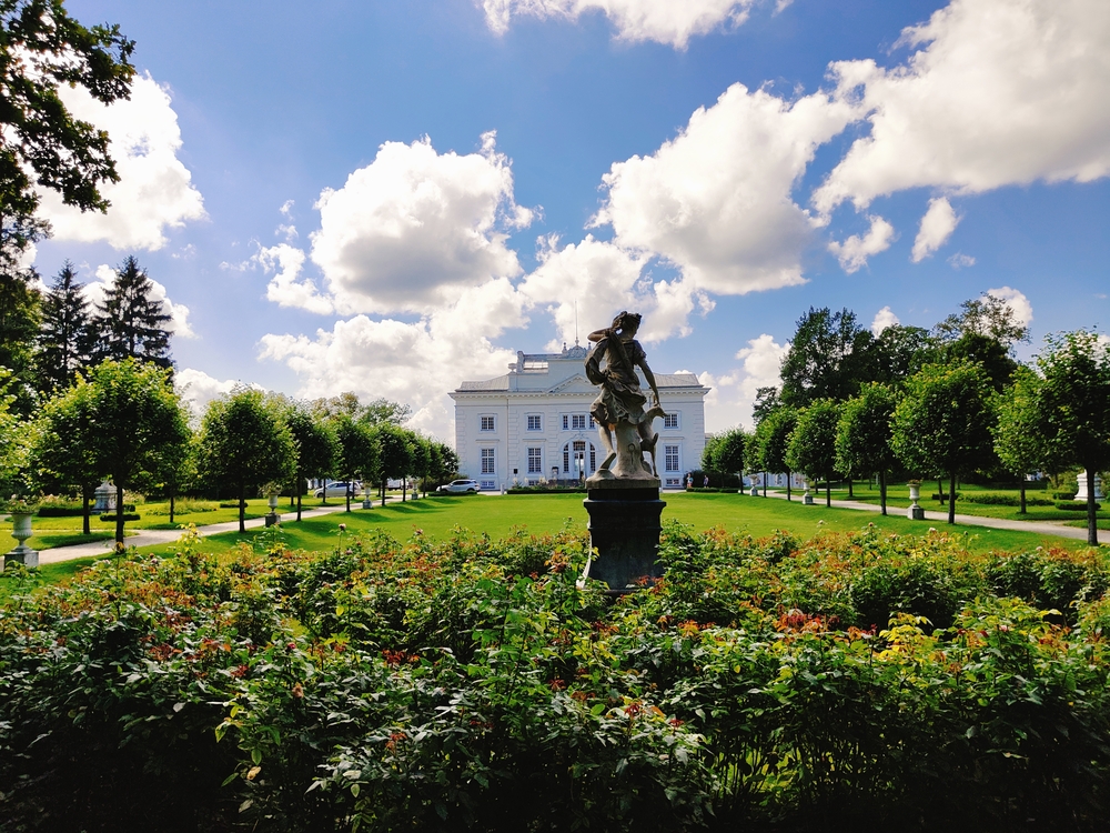 Photo montrant Tyszkiewicz Palace in Zatroczu