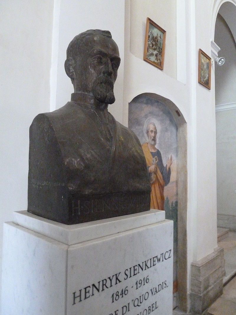 Fotografia przedstawiająca Popiersie Henryka Sienkiewicza przy kościele „Domine Quo Vadis” w Rzymie