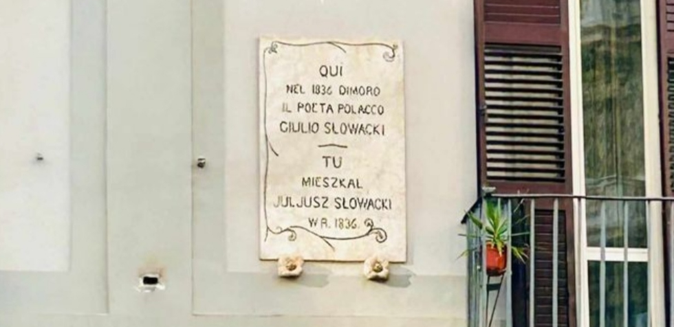 Fotografia przedstawiająca Plaque commemorating Juliusz Słowacki in Naples