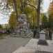 Fotografia przedstawiająca Pomnik żołnierzy Wojska Polskiego zmarłych z ran w wojnie polsko-bolszewickiej, spoczywających na cmentarzu katolickim