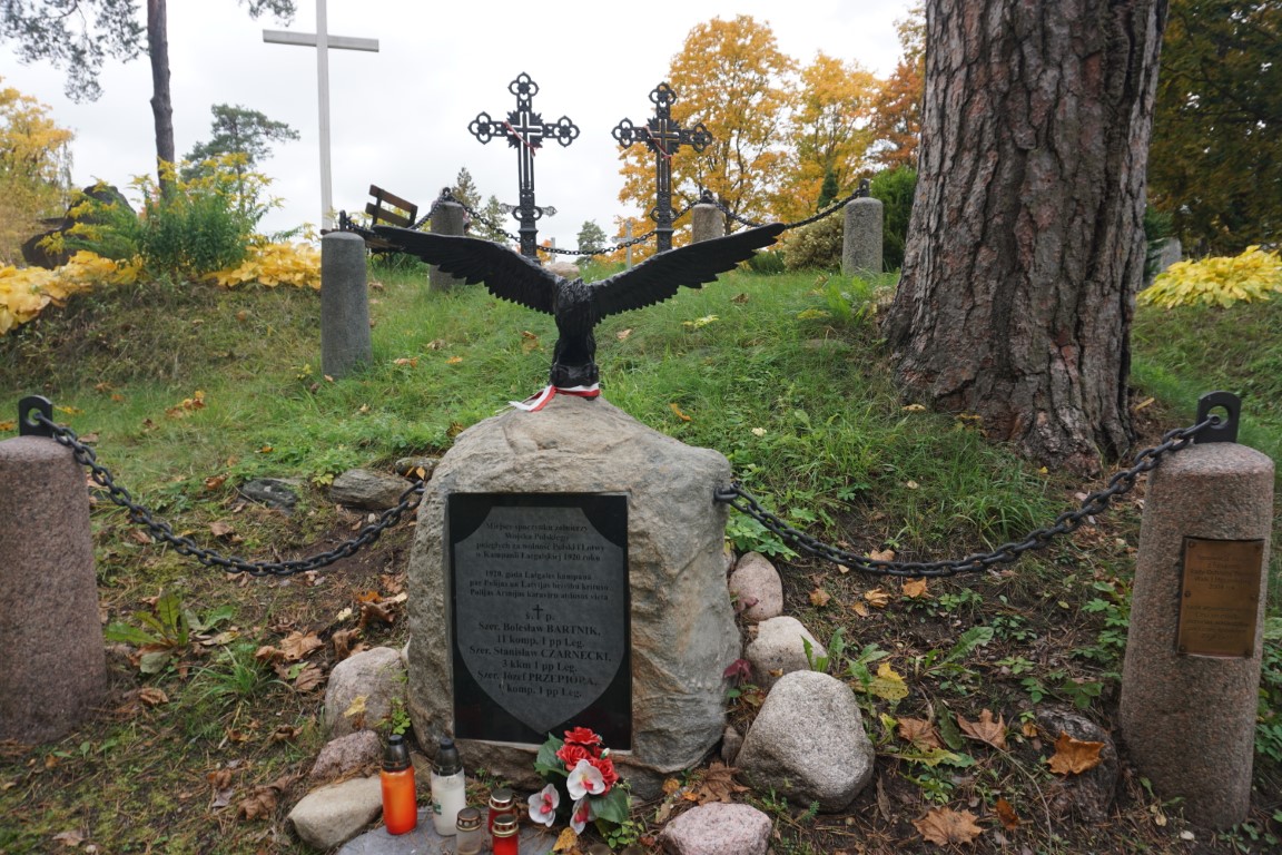 Graves of soldiers of the 1 ppLeg fallen in the Latsgal campaign buried in the Catholic cemetery