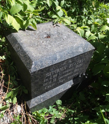 Nagrobek Saturnina Bystrego, cmentarz Bajkowa w Kijowie, stan z 2021