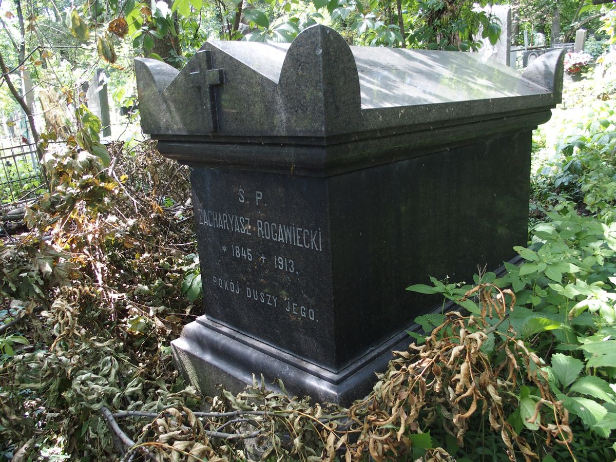 Tombstone of Zacharias Rogawiecki, Bajkova cemetery, Kyiv, as of 2021