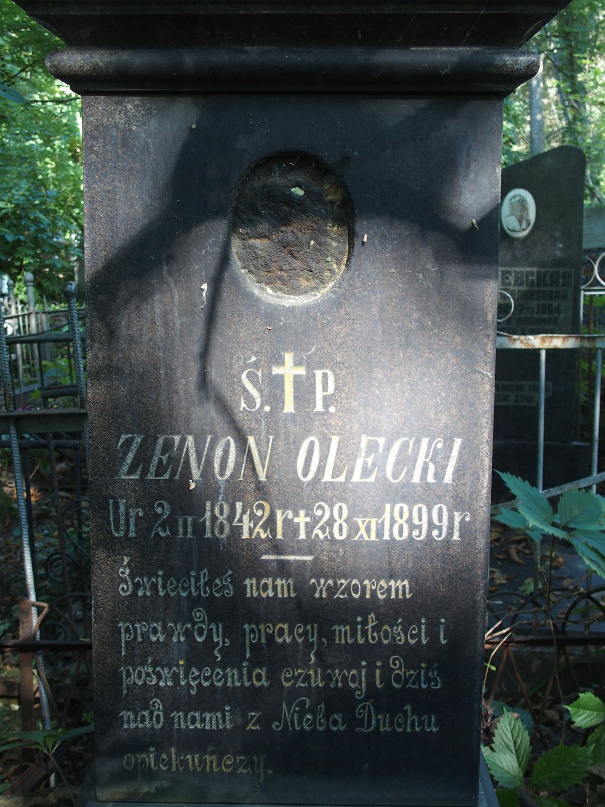 Napis z nagrobka Władysławy Oleckiej, Zenona Oleckiego