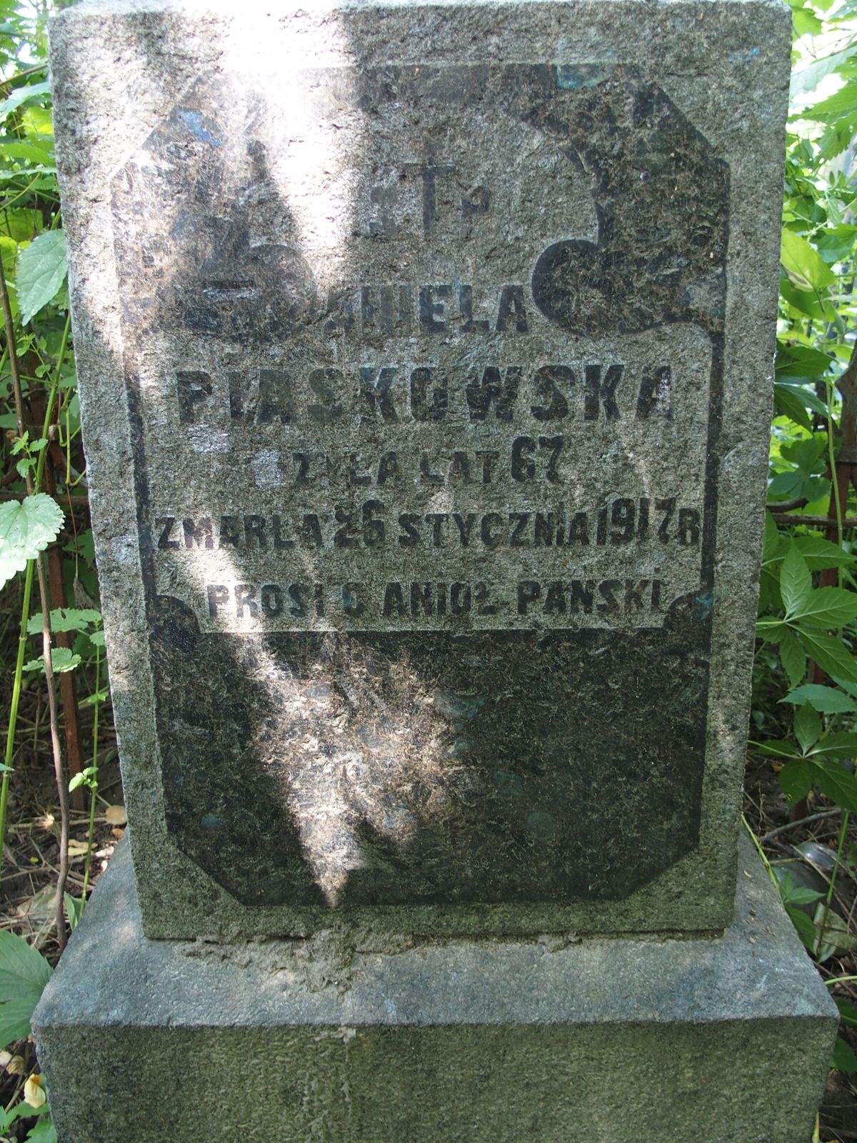 Inscription from the tombstone of Aniela Piaskowska