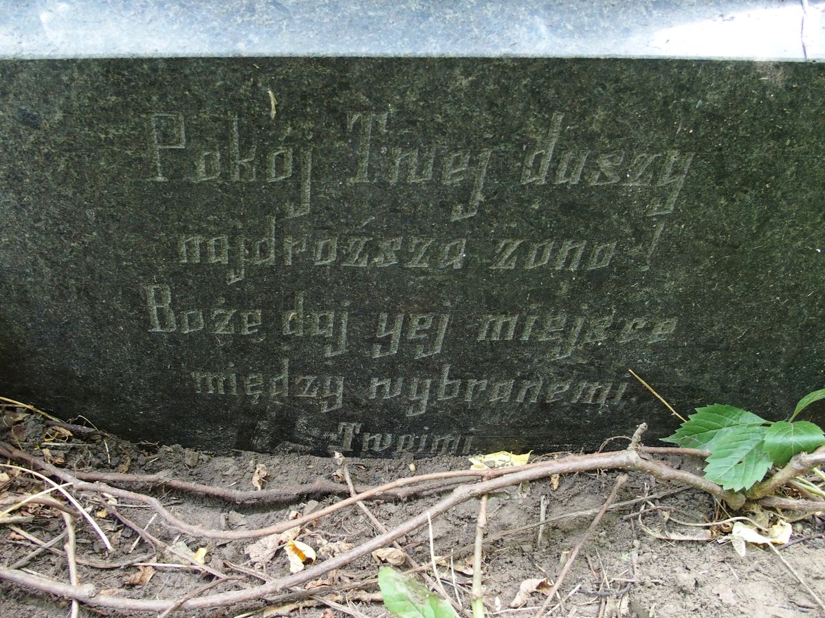 Inscription from the gravestone of Zofia Piaskowska