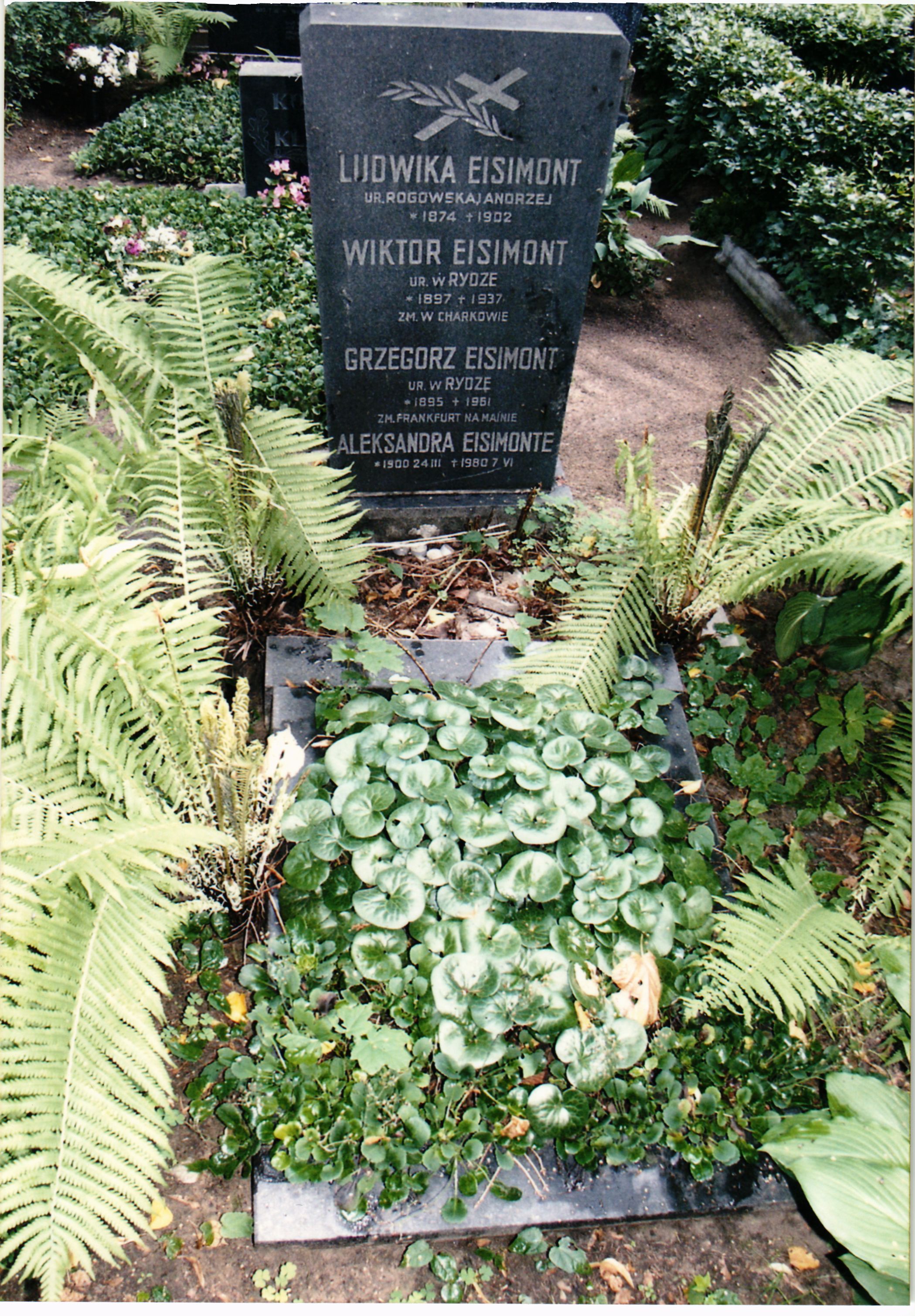 Tombstone of Andrew, Ludwika, Victor Eisimont St Michael's cemetery in Riga, as of 2021.