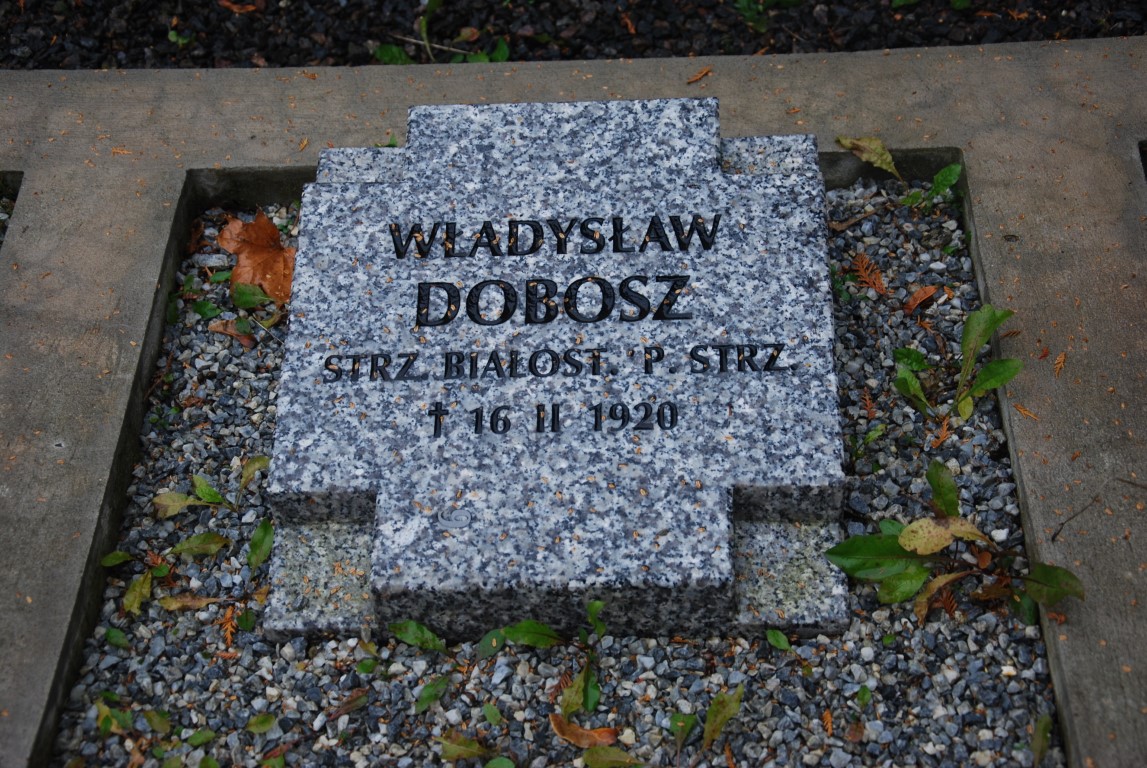 Władysław Dobosz, Kwatera żołnierzy Wojska Polskiego poległych w 1920 r., pochowanych na cmentarzu przy ul. Puszkińskiej