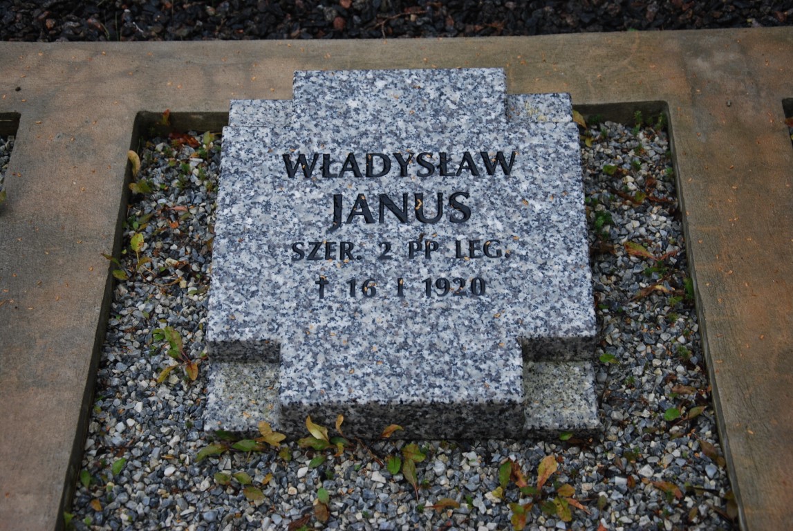 Władysław Janus, Kwatera żołnierzy Wojska Polskiego poległych w 1920 r., pochowanych na cmentarzu przy ul. Puszkińskiej