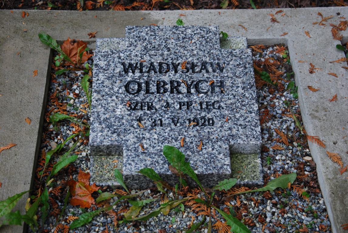 Władysław Olbrych, Kwatera żołnierzy Wojska Polskiego poległych w 1920 r., pochowanych na cmentarzu przy ul. Puszkińskiej