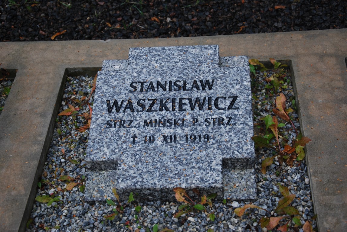 Stanisław Waszkiewicz, Kwatera żołnierzy Wojska Polskiego poległych w 1920 r., pochowanych na cmentarzu przy ul. Puszkińskiej