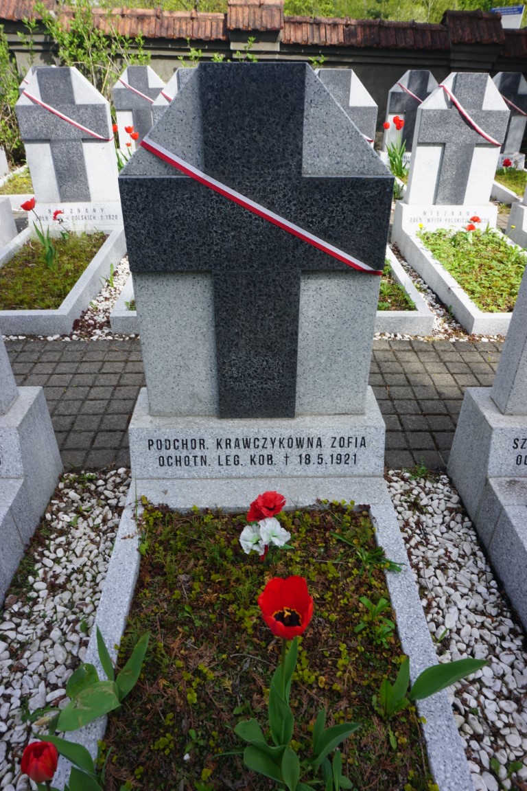 Zofia Krawczykówna, Quarters of Polish Army soldiers killed in 1920-1922 and members of the Vilnius Self-Defence, killed in 1919, buried at the Nowa Rossa cemetery