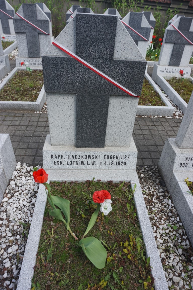 Eugeniusz Raczkowski, Kwatera żołnierzy Wojska Polskiego poległych w l. 1920-1922 i członków Samoobrony Wileńskiej, poległych w 1919 r., pochowanych na cmentarzu Nowa Rossa