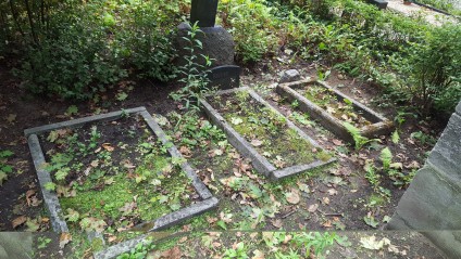 Kwatera z nagrobkiem rodziny Achmatowiczó│w